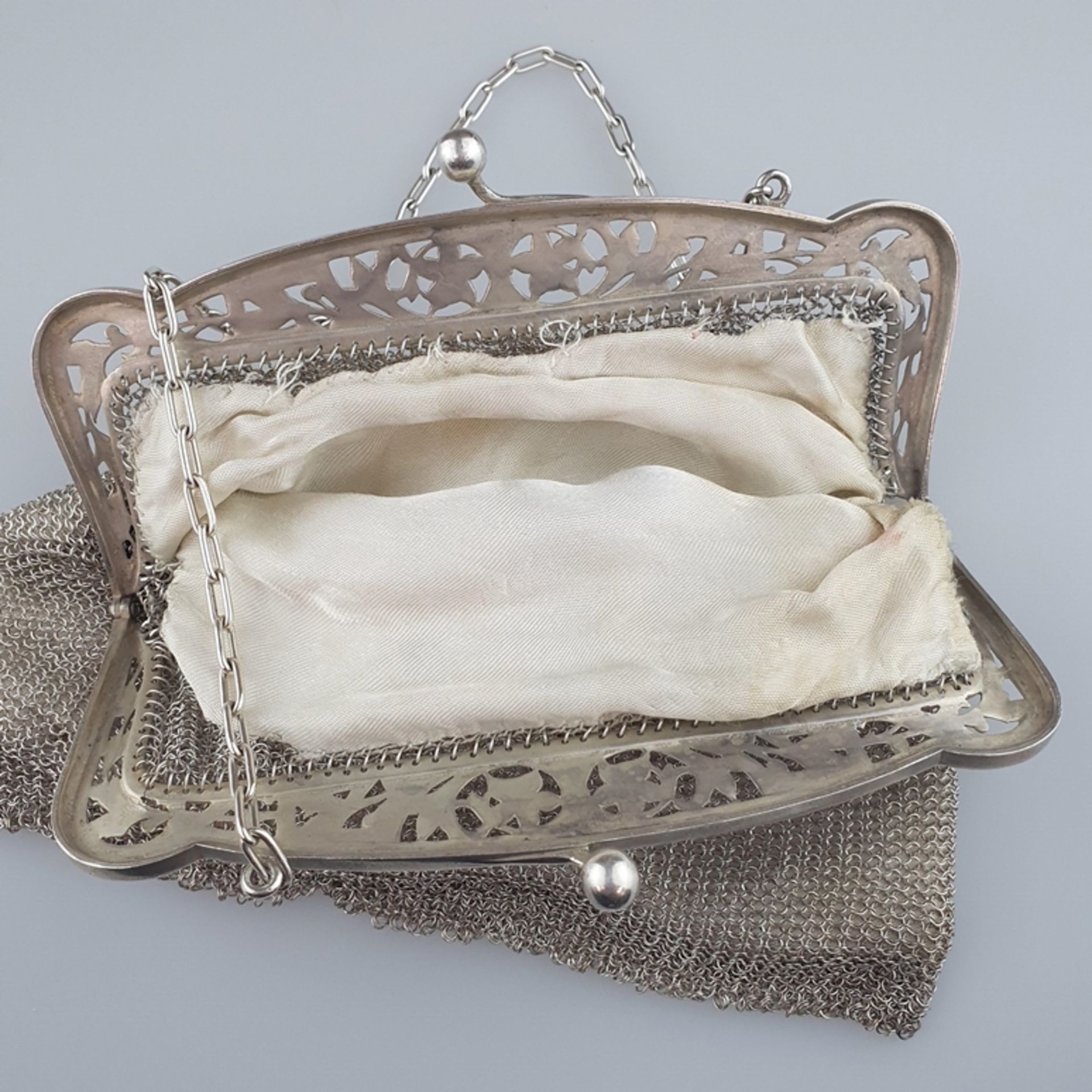 Kettentasche - um 1900, Silber, rechteckige Form aus fein verwirkten Kettenglie - Bild 6 aus 6