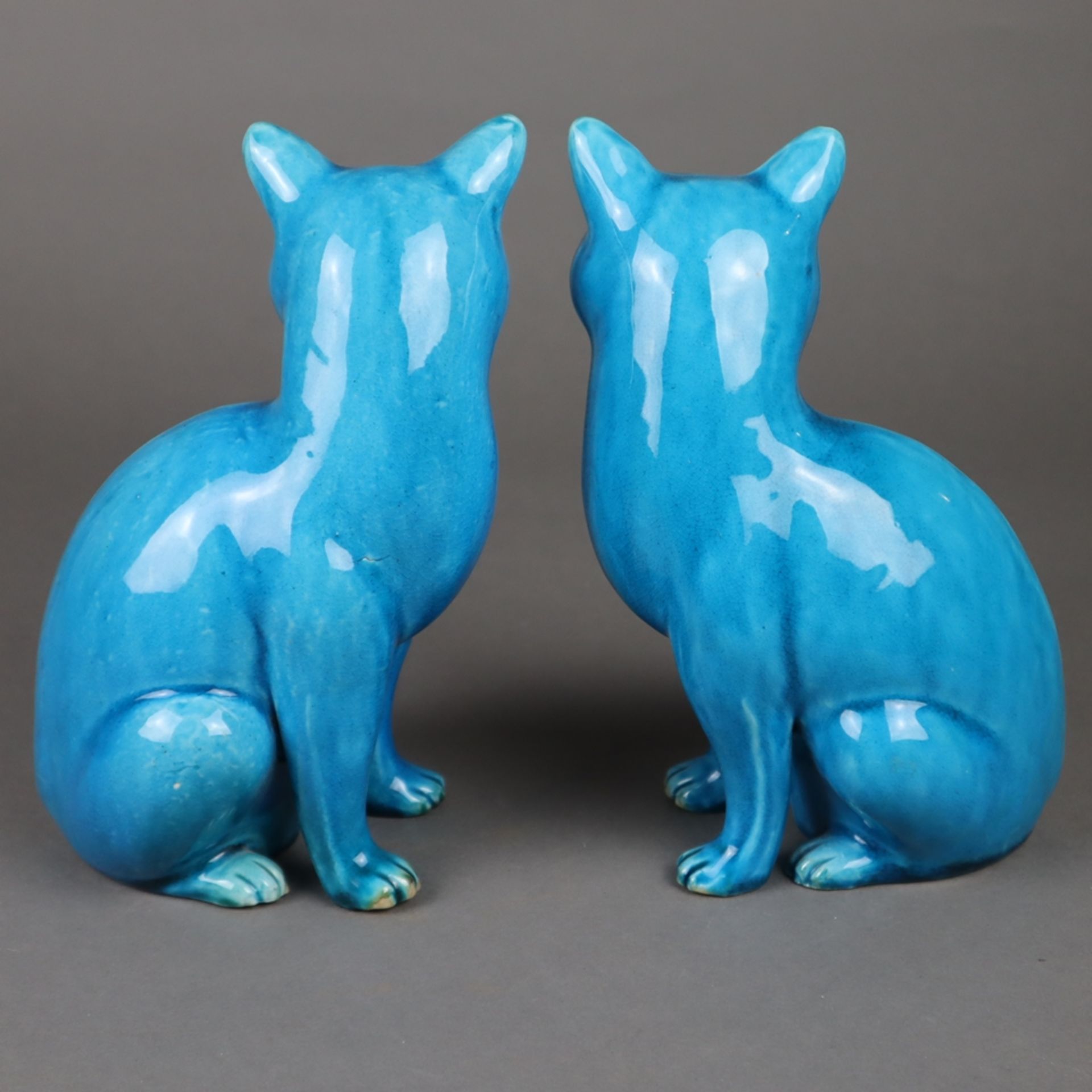 Paar Katzenfiguren/Buchstützen - China, Keramik, vollrunde Ausformung mit türki - Bild 2 aus 10