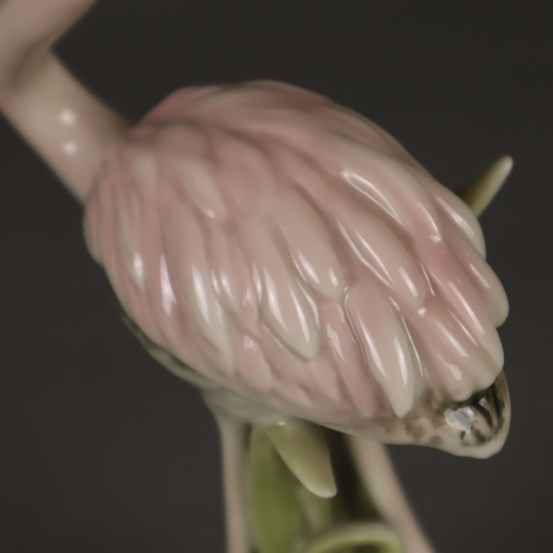Tierplastik "Flamingo" - AK Kaiser, Porzellan, polychrom bemalt, auf naturalist - Image 5 of 10