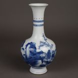 Vase mit Landschaftsdekor - China, im Kangxi-Stil, vom Typ „Tianqiu", der Dekor