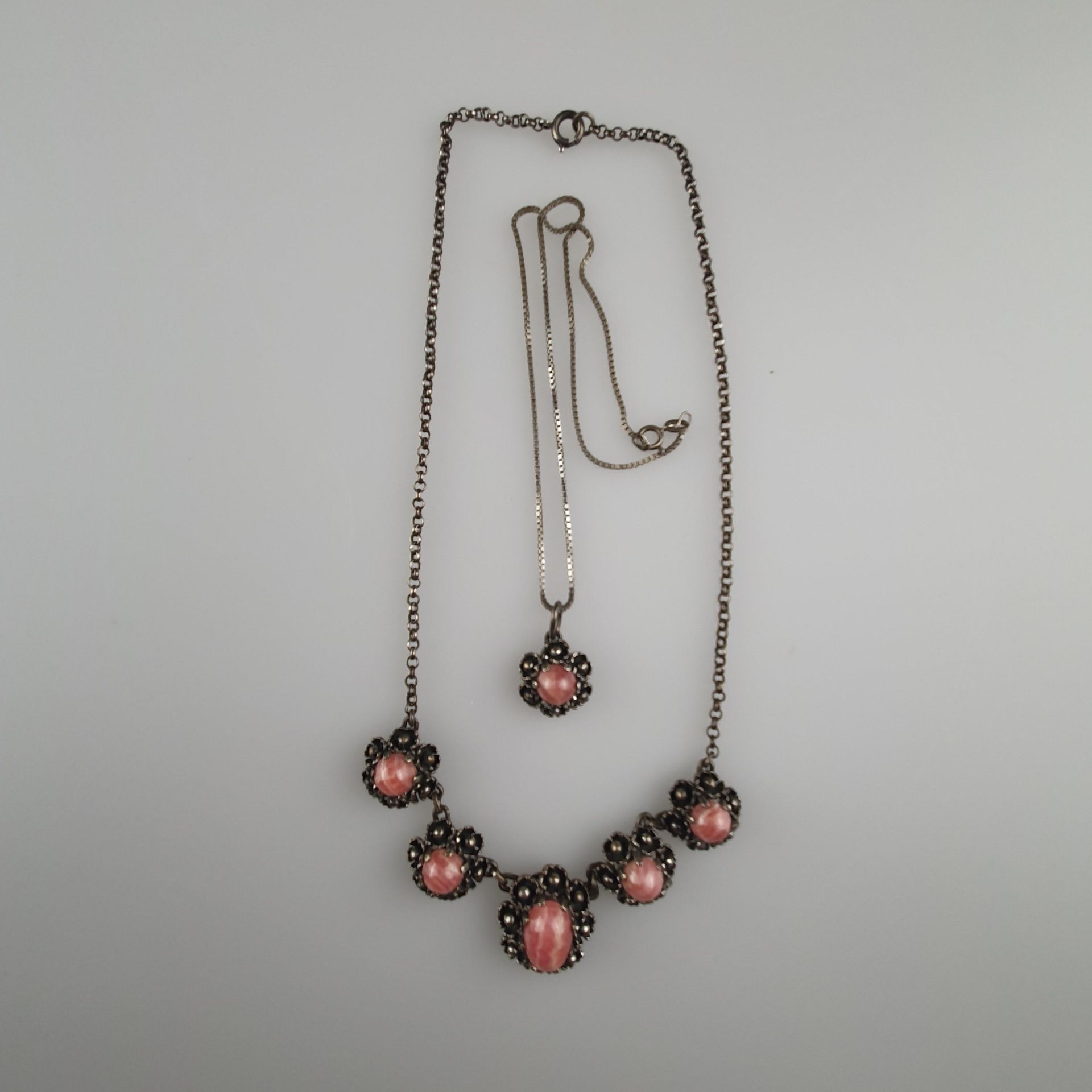 Rhodochrosit-Collier und -Anhänger - in Silber 835 gearbeitet u. punziert, Coll - Bild 2 aus 4