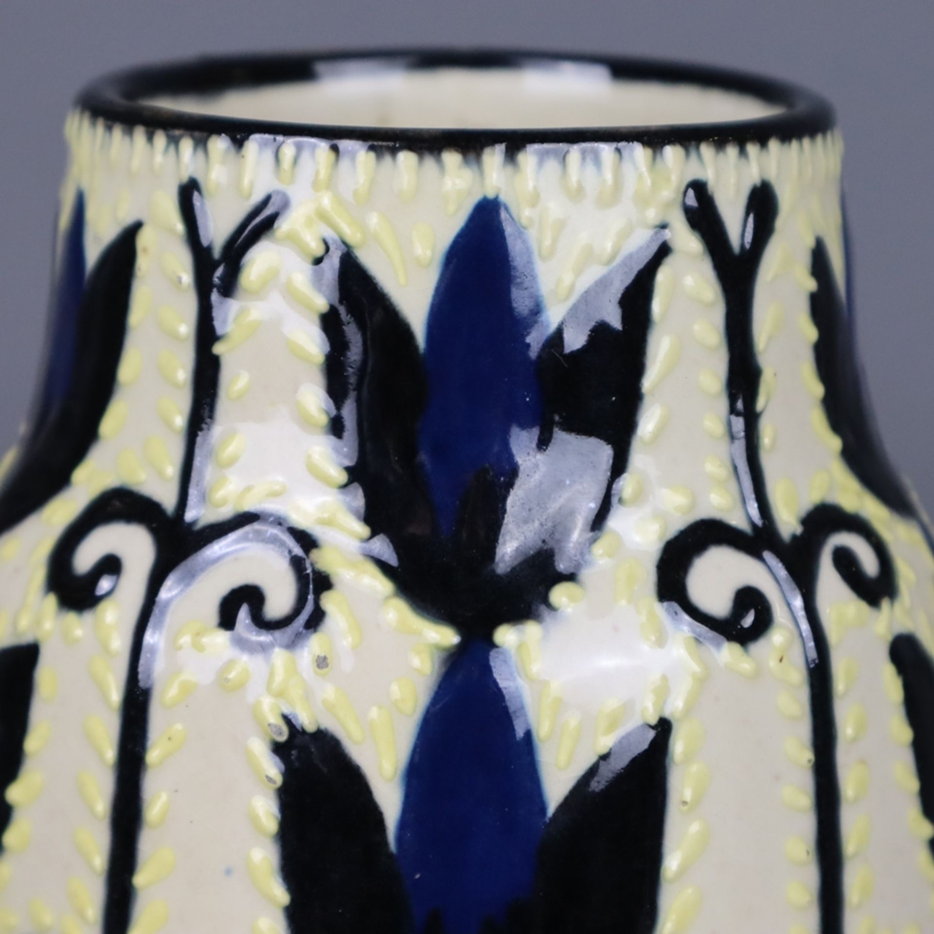 Keramikvase - Tonwerke Kandern, nach 1915, Mod.nr.: 953, konisch zulaufende For - Image 3 of 6