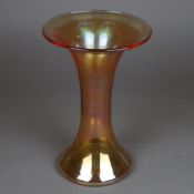 Vase - Erwin Eisch, Trompetenform, bernsteinfarbenes Glas, lüstriert, Boden mit