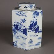 Große Teedose - China, hexagonale Form, Porzellan mit unterglasurblauer figürli