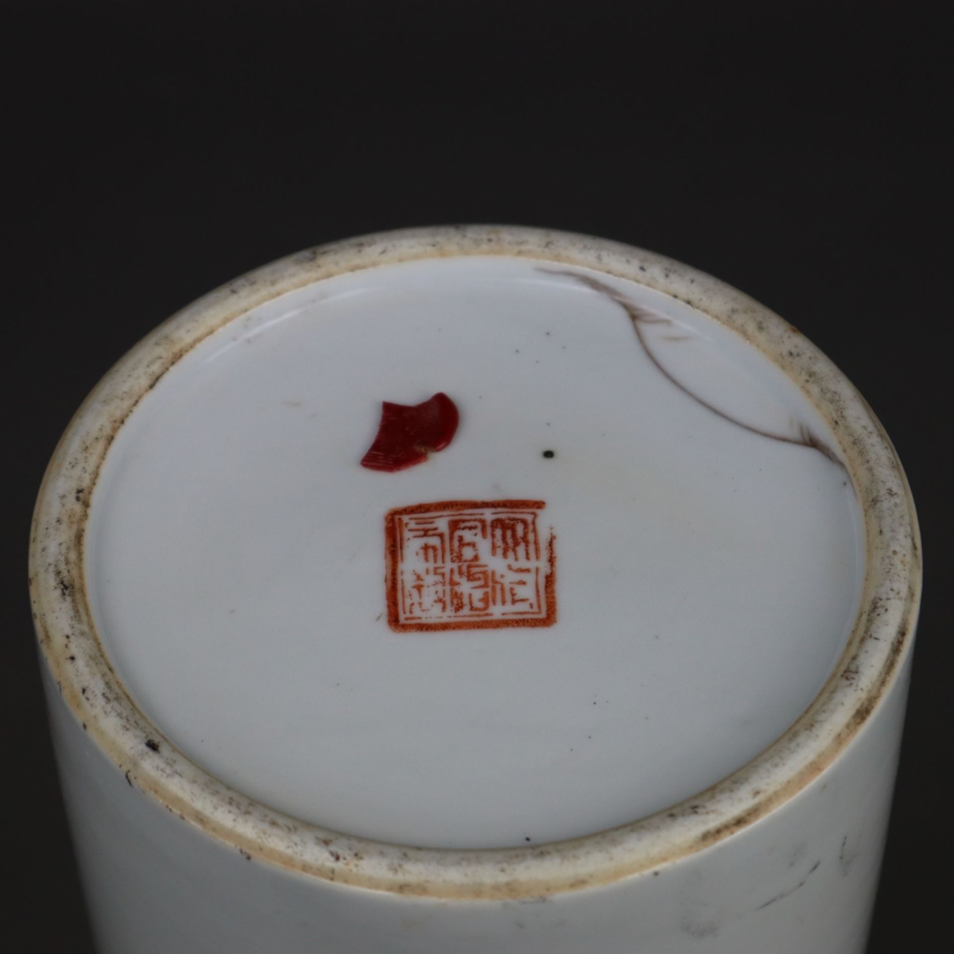 Hutstand - China, Porzellan, zylindrische Form mit Aussparungen in Vierpassform - Bild 11 aus 12