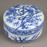 Deckeldose - China, Porzellan mit Dekor in Unterglasurblau, runde Form, auf Stü
