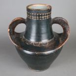 Doppelhenkel-Vase - wohl Balkan, 19.Jh. oder älter, Ton, braun glasiert, umlauf