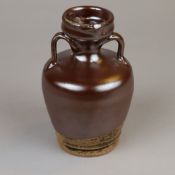 Kleine Amphorenvase - China, Steinzeugscherben p | Small amphora vase - China, stoneware, partially