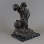 Miranda, Sebastian (1885 Oviedo - 1975 Madrid) - Knabe mit Affen, Bronze, dunkel patiniert, signier
