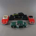 Konvolut Modellautos - 4-tlg, Maßstab 1:18, 1x Anson, Caterham Super 7, grün, 1x Burago, Porsche 35