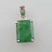 Smaragd-Anhänger - 925er Silber, besetzt mit grün | 925 Silver Pendant with a Emerald of 16ct, Gewi