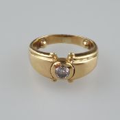 Diamantring - Gelbgold 750/000, gestempelt, zentraler Brillant von ca. 0,18ct., Gewicht ca.5,1 g, R