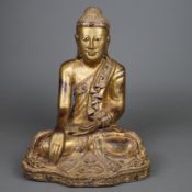 Buddha im Mandalay-Stil - Burma/Myanmar, Mandalay-Zeit (1853-1948), Holz mit Lackvergoldung und Spi