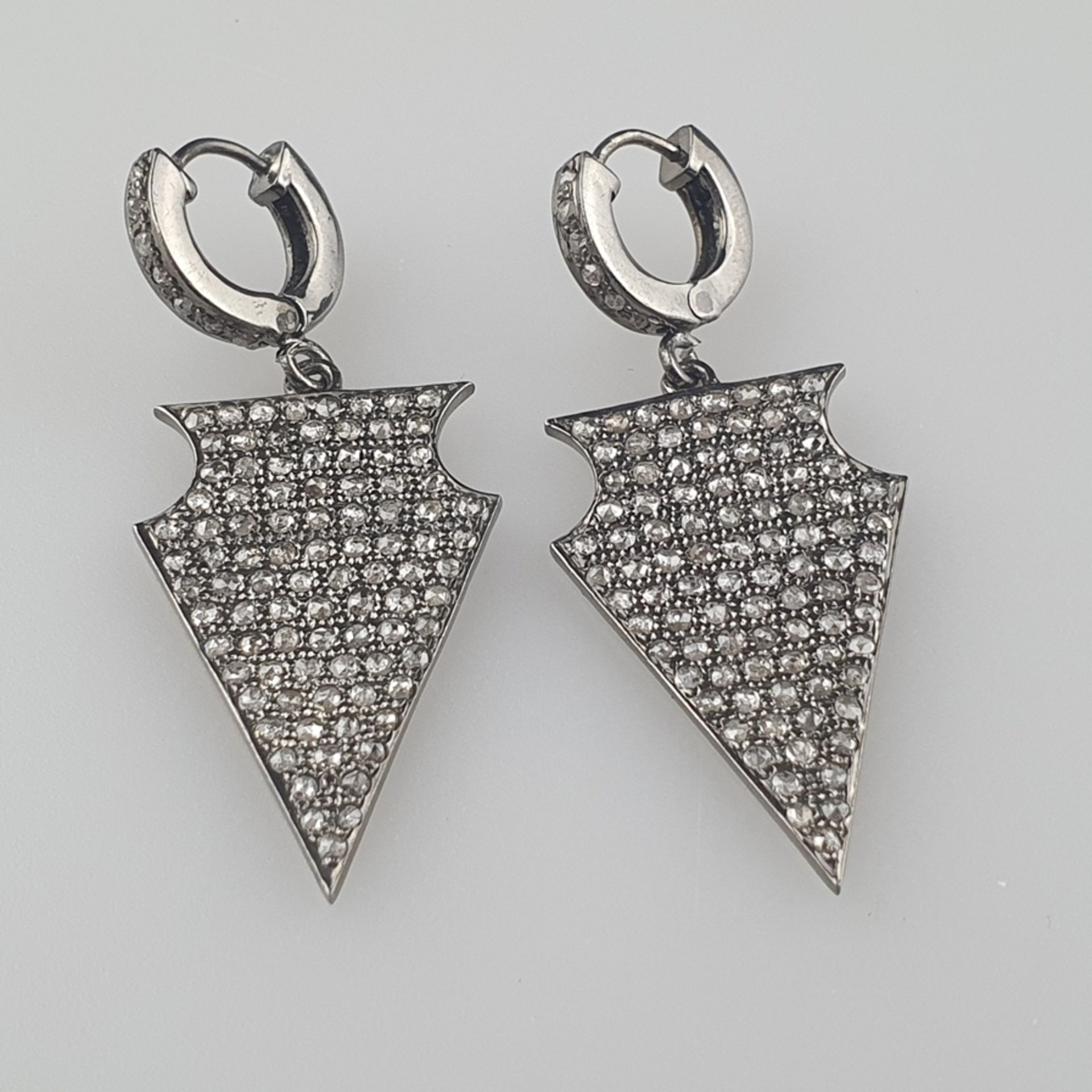 Diamant-Ohrringe - Silber, besetzt mit kleinen D | Silver Diamond Dangler Earrings with Rose Cut Di