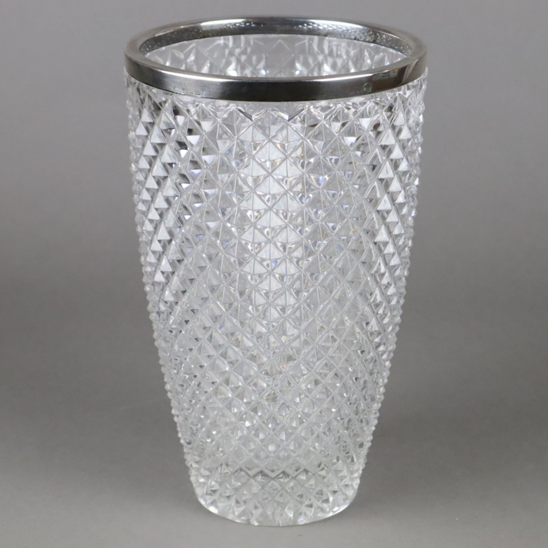 Glasvase mit Silbermontur - farblose Kristallvase mit Diamantschliff und glattem Sterlingsilber-Ran