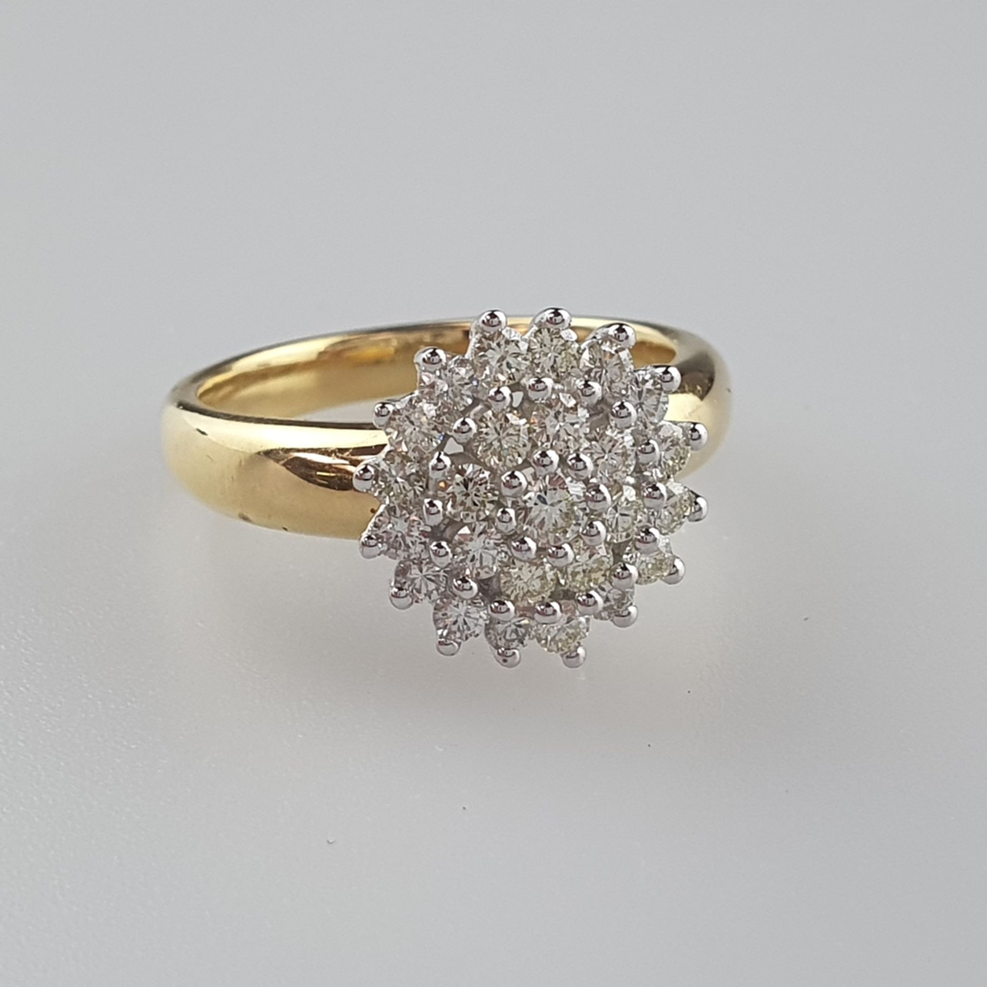 Elegant-klassischer Diamant-Rosettenring - Gelbgold/Weißgold 750/000, runder Ringkopf in mehreren E