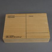 Beuys, Joseph (1921 Krefeld - 1986 Düsseldorf) - "Holzpostkarte", Siebdruck auf Fichtenholz, Multip