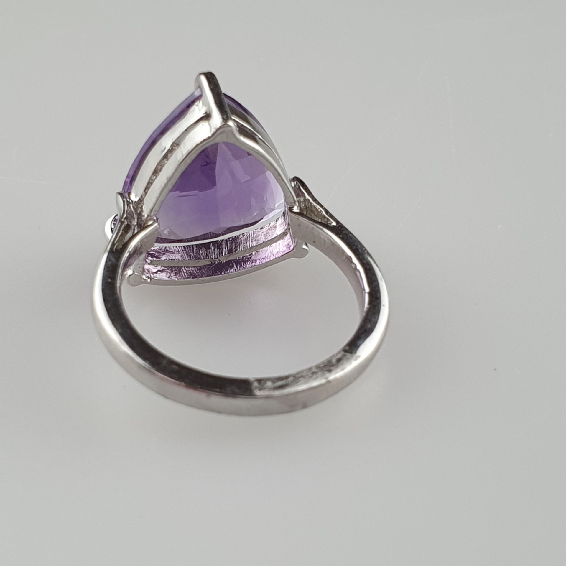 Amethystring - 925er Silber, Ringkopf besetzt mi | Fancy shape amethyst ring 925 silver with 10ct s - Image 6 of 8