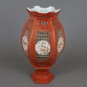 Porzellanlaterne mit glückverheißender Symbolik - China, Qing-Dynastie, nach 1900, in zwei Teilen g