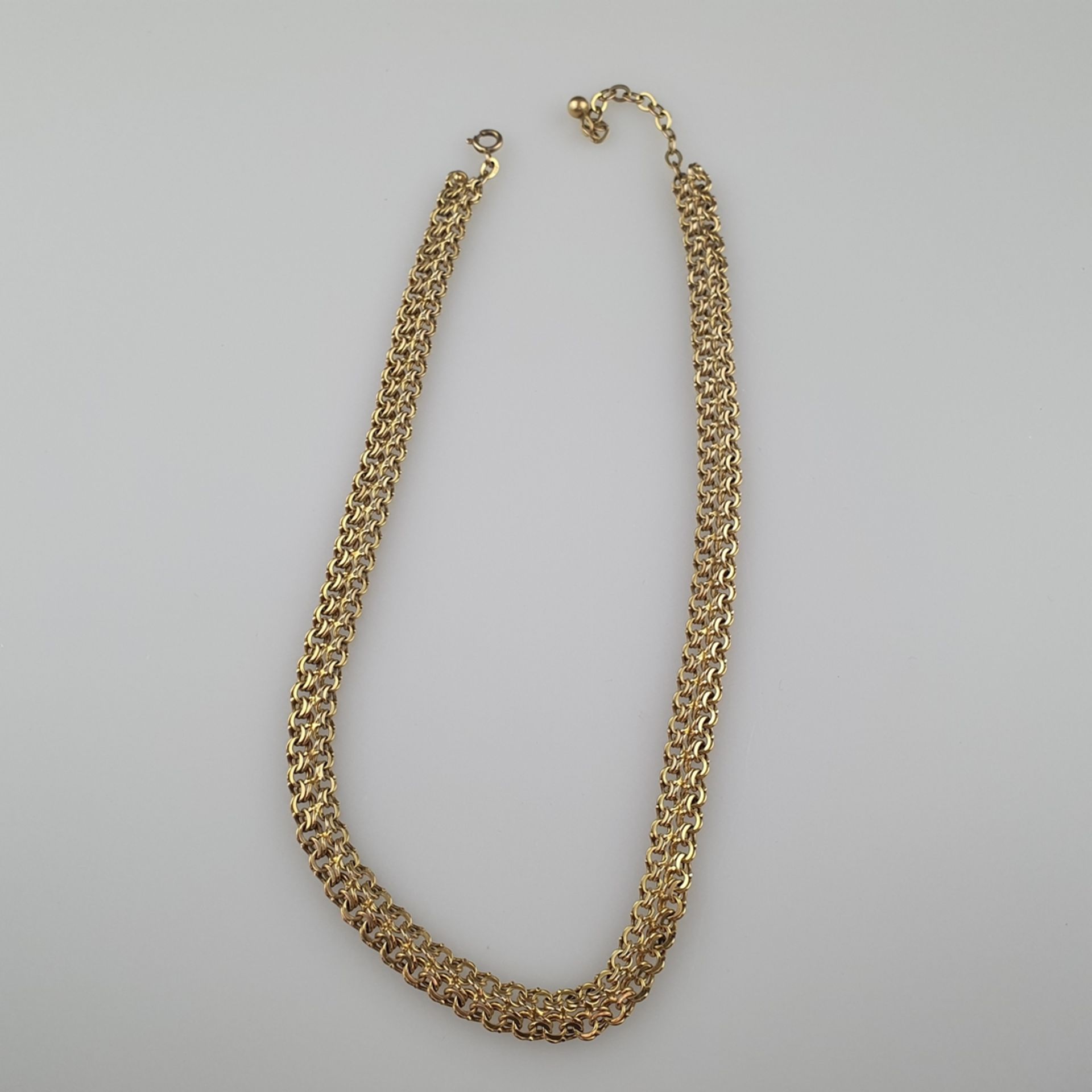 Goldcollier - Gelbgold 333/000, Kette aus filigran verflochtenen ringförmigen Gliedern, Länge mit V