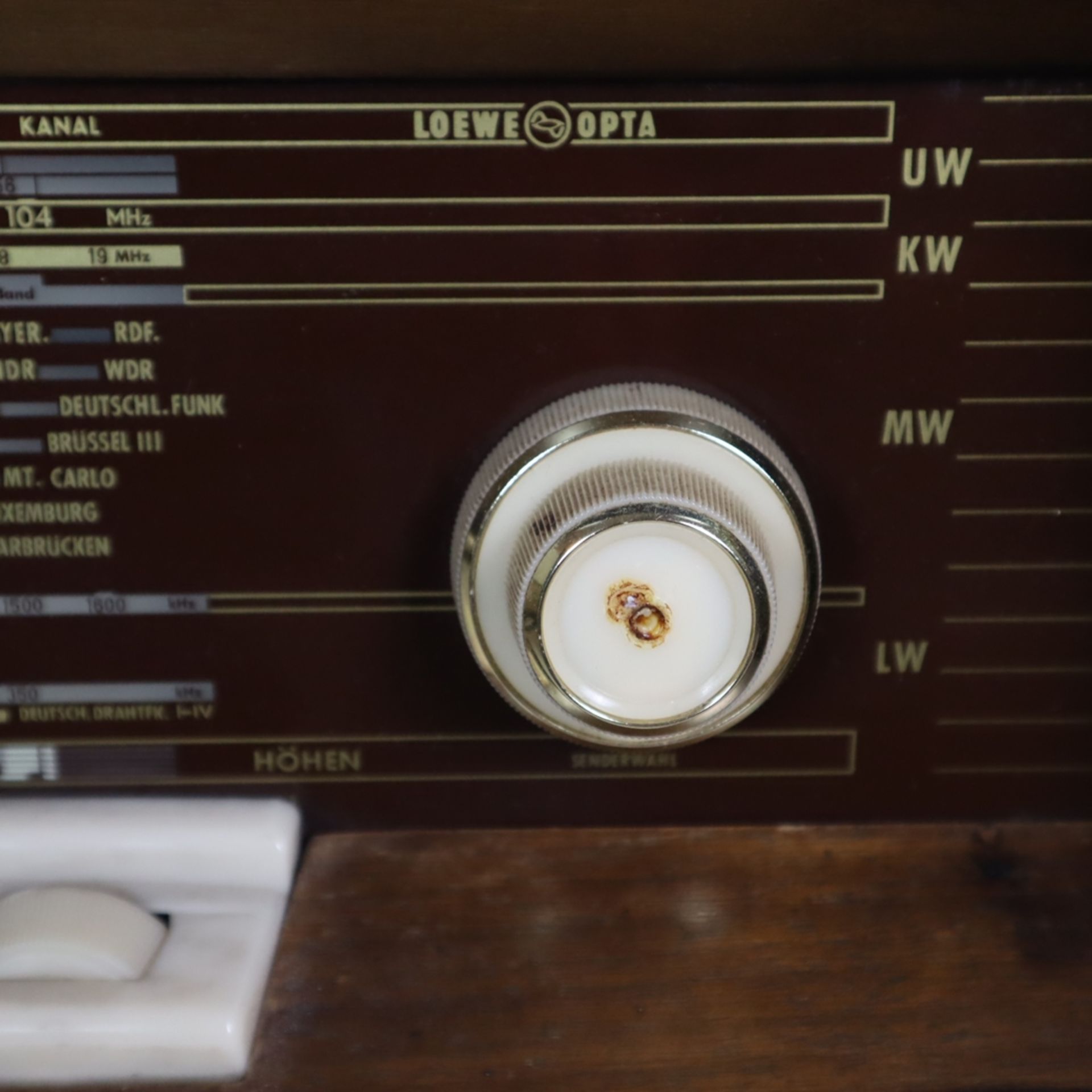 Loewe-Opta-Musikschrank "Mailand-Stereo" 32211 T/W - 1960er Jahre, rechteckiger Holzkorpus auf vier - Image 3 of 14