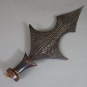 "Nkutshu"-Dolch - lange mehrzackig geformte Stahlklinge, Holzgriff mit Rissen, L.ca.32 cm, ca.188g