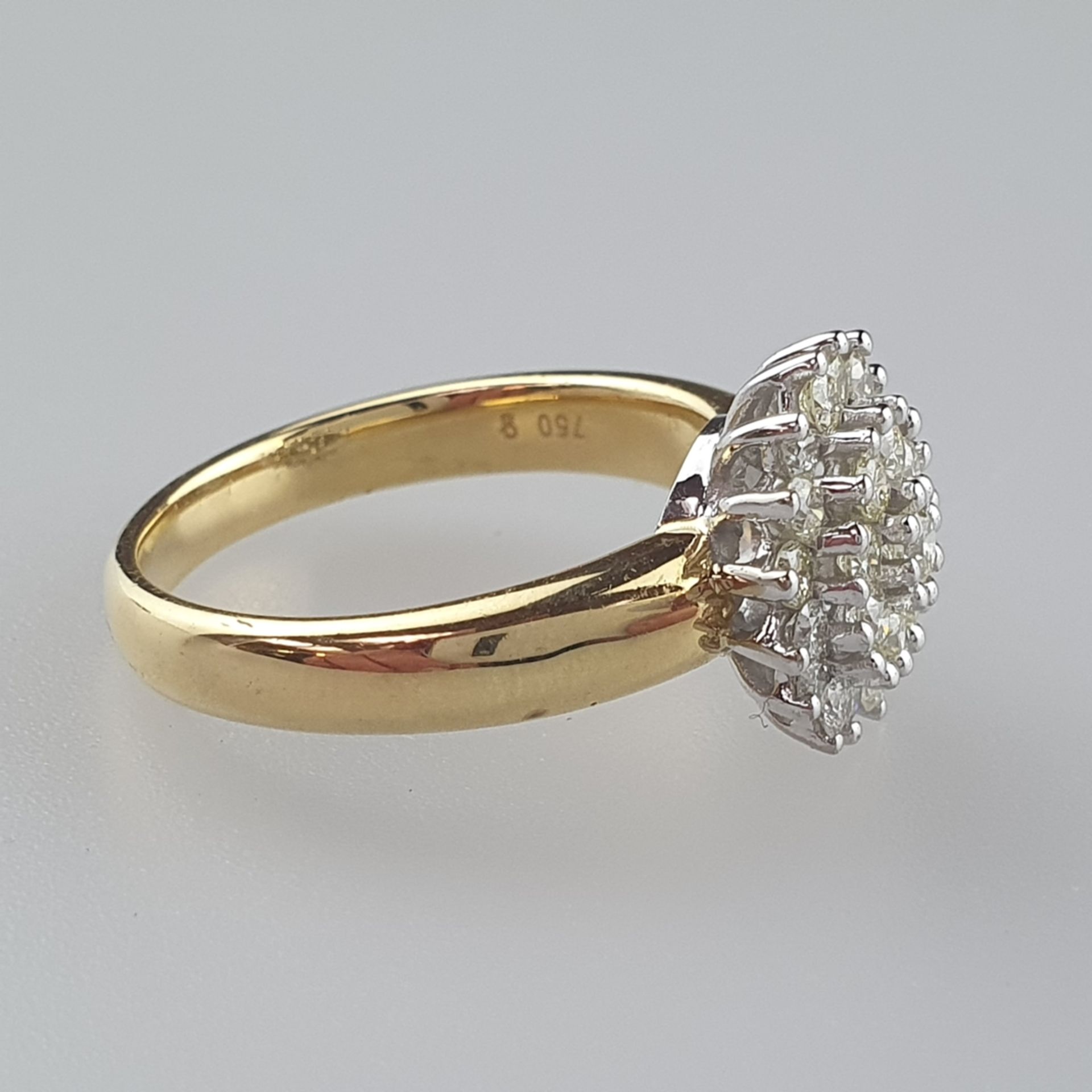 Elegant-klassischer Diamant-Rosettenring - Gelbgold/Weißgold 750/000, runder Ringkopf in mehreren E - Bild 3 aus 5