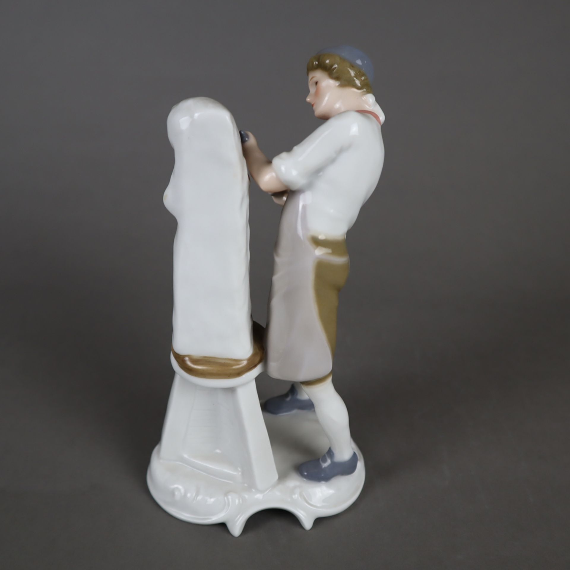 Porzellanfigur "Bildhauer" - Goebel, Modellnr. 16 052 aus der Handwerker-Serie, Porzellan, polychro - Image 3 of 10