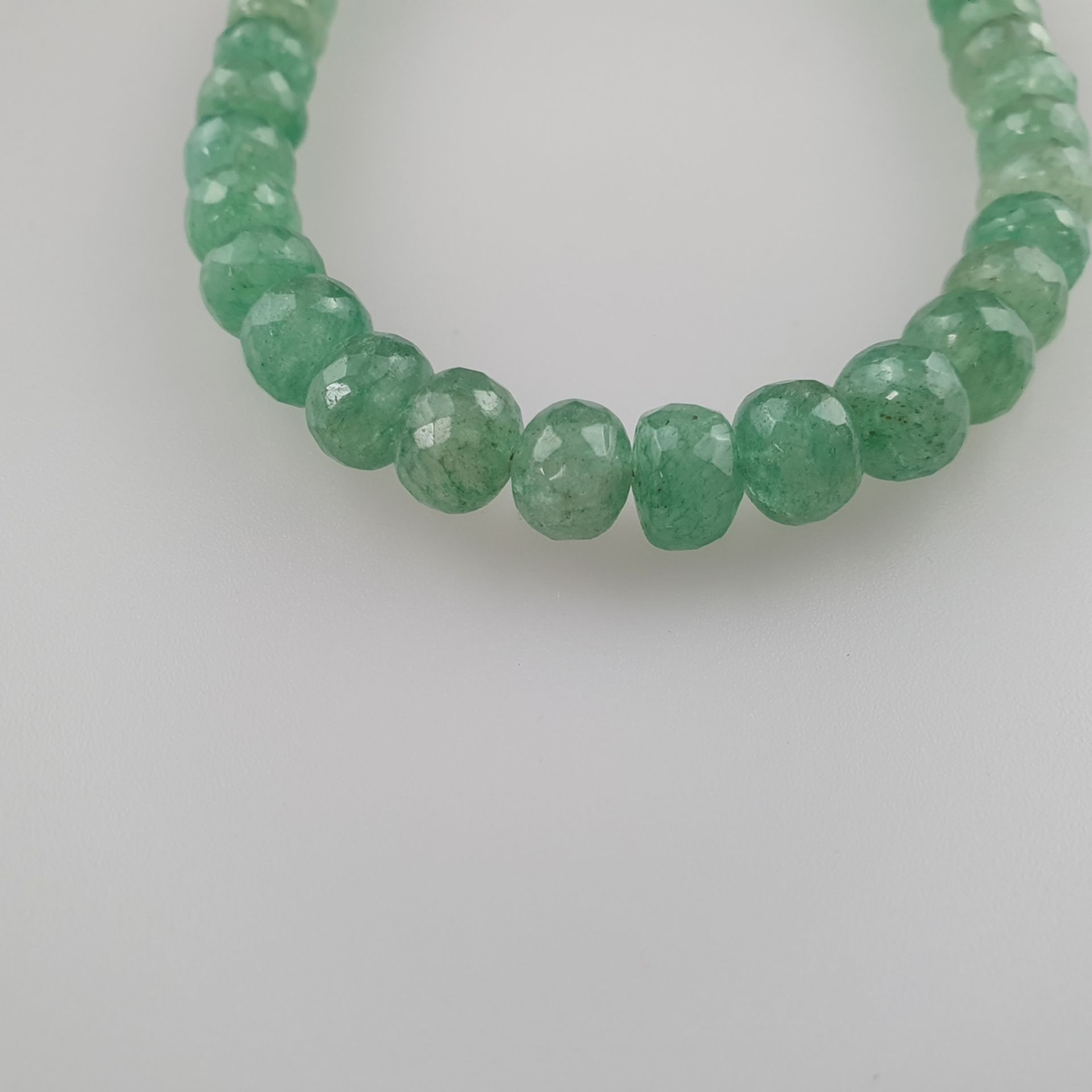 258cts Faceted Beryl Emerald Beads Necklace, L. ca. 45 cm,  ca. 50 Gramm - Image 4 of 6