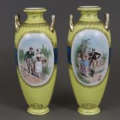 Paar Doppelhenkel-Vasen - Oscar & Edgar Gutherz, Royal Austria, 1899-1918, Porzellan, zitronengelbe