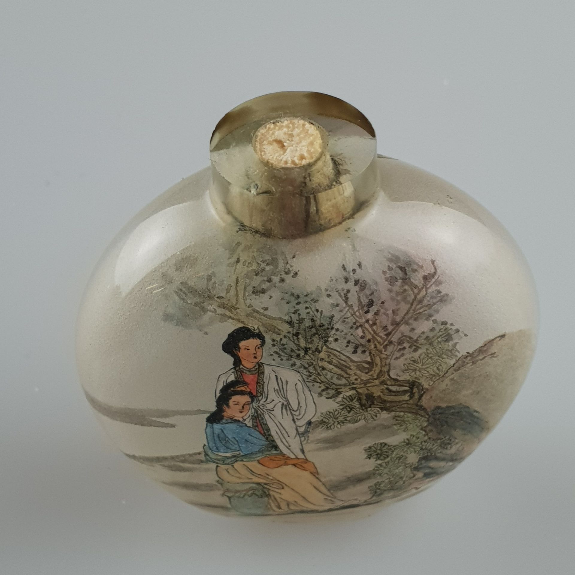 Snuffbottle mit Innenmalerei - China 20.Jh., innen mattiertes Glas, mondflaschenförmig, innen beids - Bild 5 aus 5