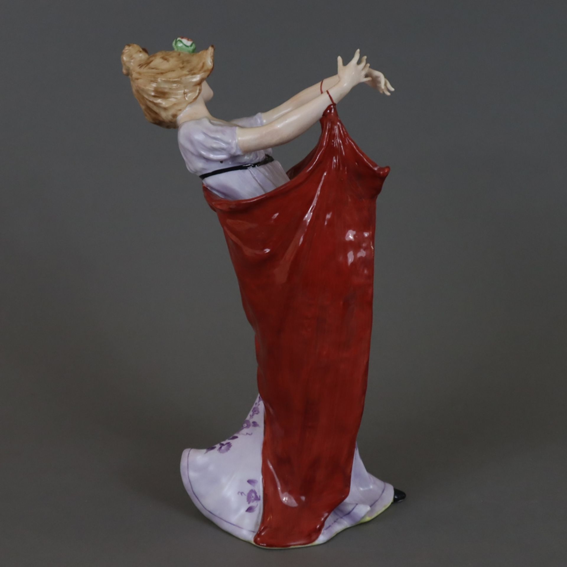 Tänzerin - Schierholz Plaue, 2.H.20.Jh., Porzellan, polychrom bemalt, Darstellung einer jungen Frau - Bild 2 aus 15