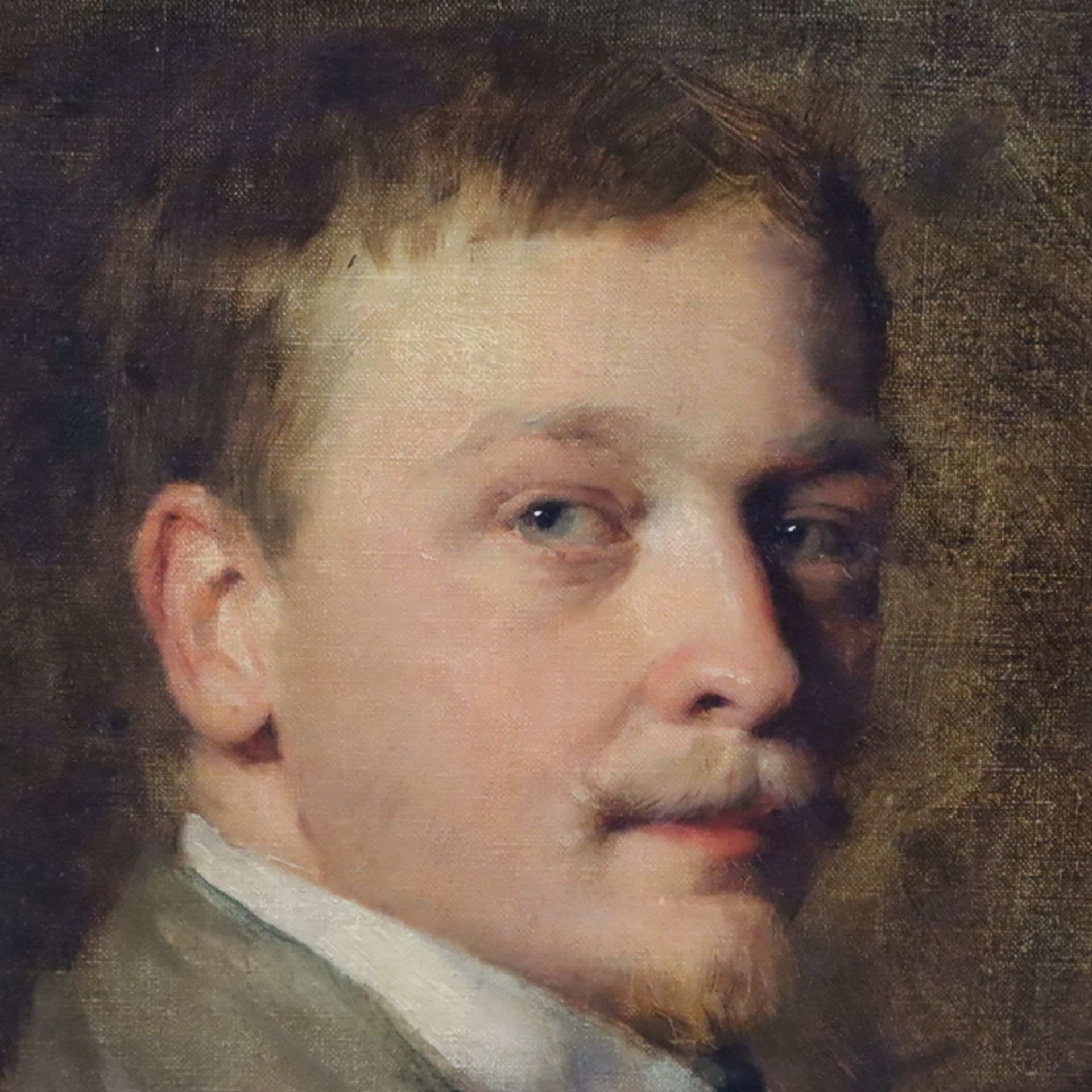 Bildnismaler um 1900- Eindringliches Portrait eines jungen Mannes mit blondem Haar, Öl auf Leinwand - Bild 3 aus 8
