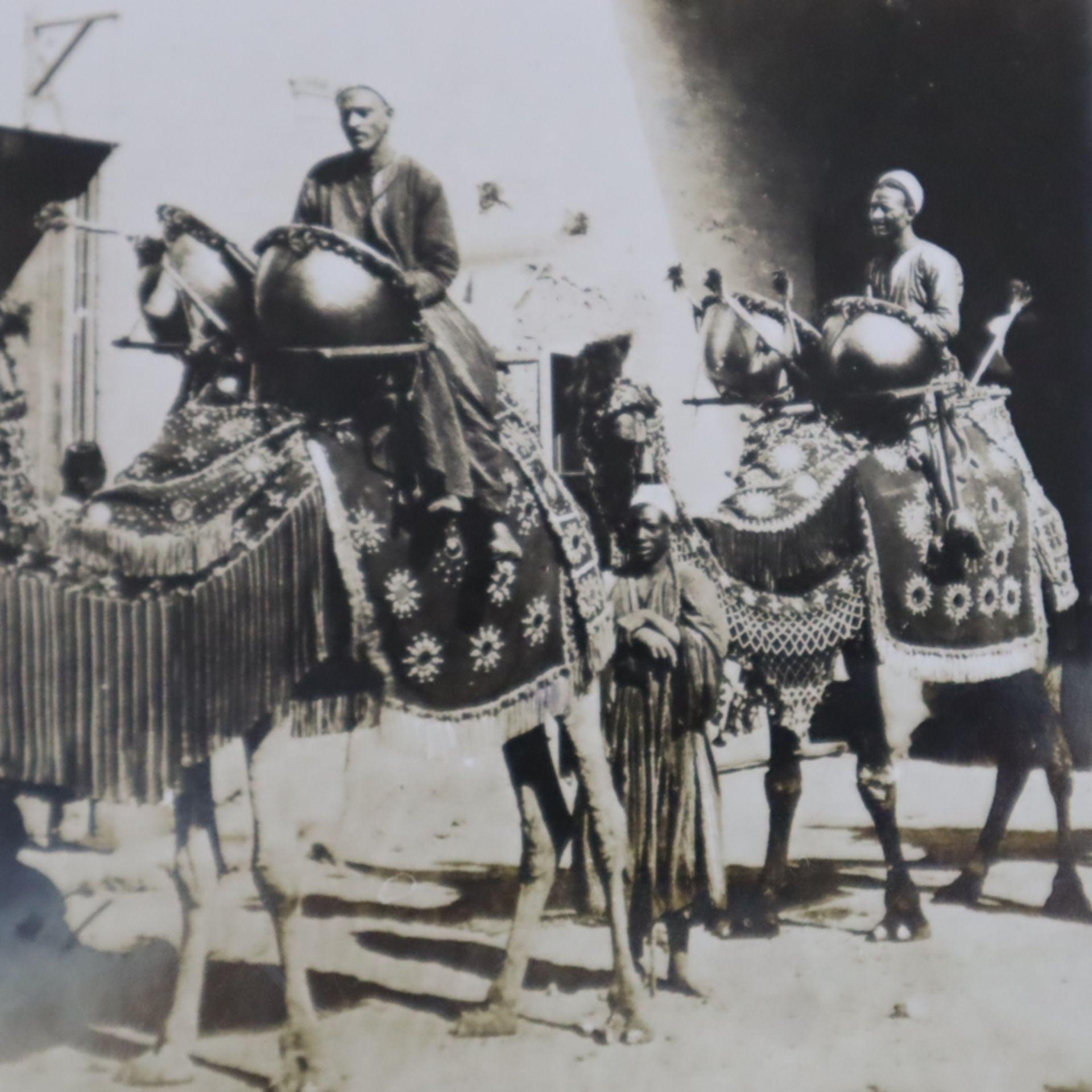 Fotoalbum Ostasiengeschwader - um 1910, aus dem Umfeld der Besatzung eines Schiffes der Kaiserliche - Image 14 of 19