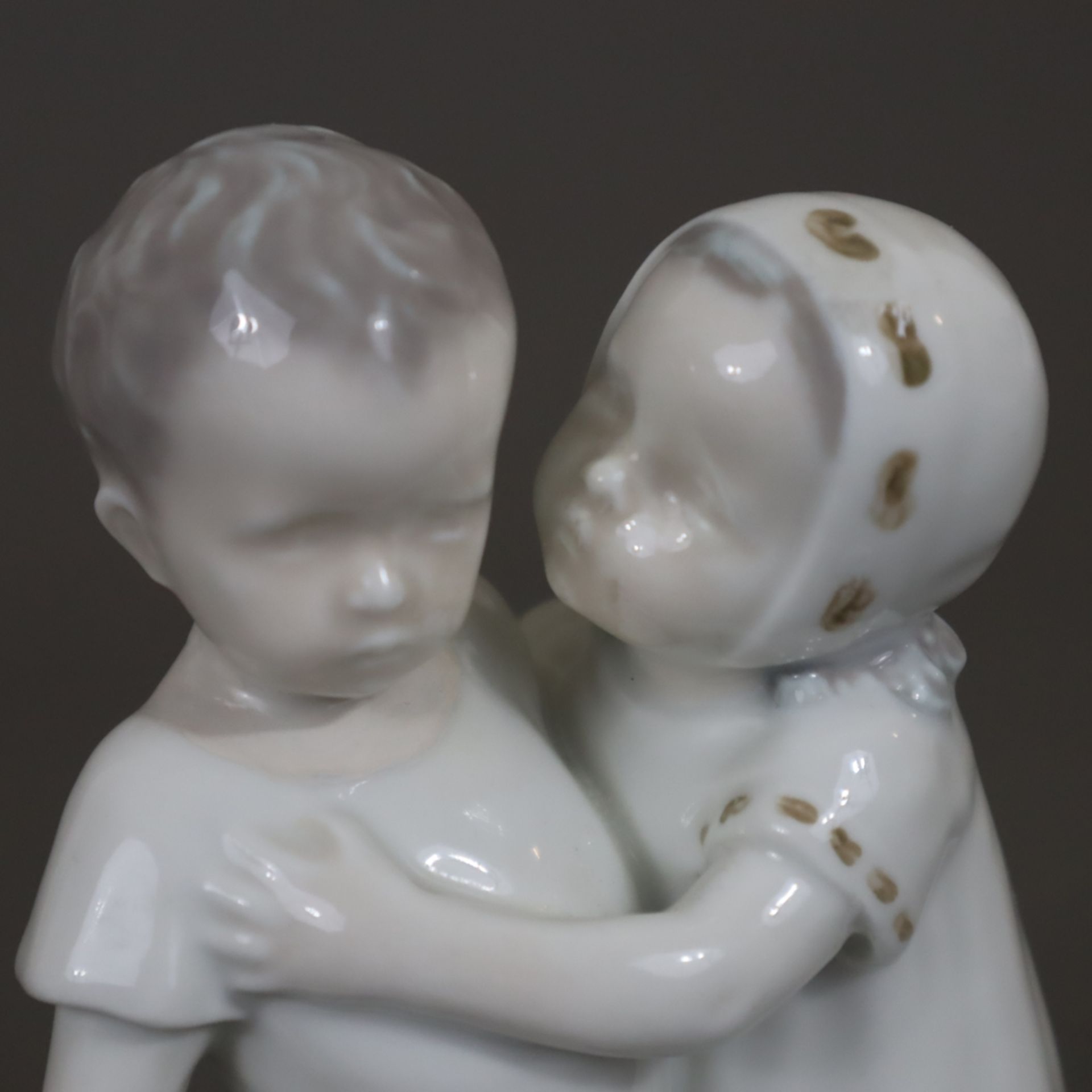 Kinderpaar "Verschmähte Liebe" - Bing& Gröndahl, 20. Jh., Entwurf von Ingeborg Plockross-Irminger, - Image 4 of 7