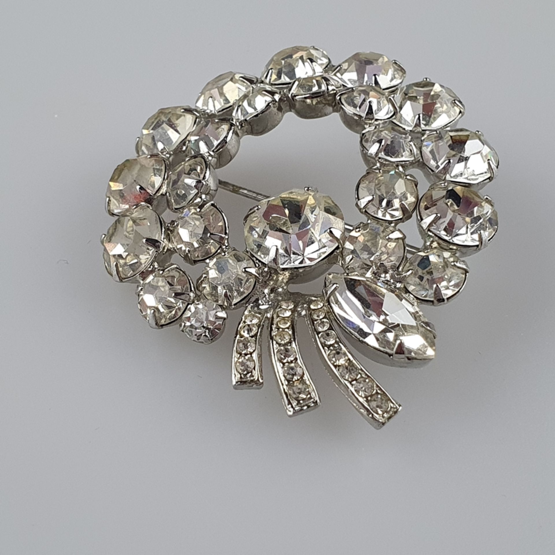 Vintage-Brosche in Diamant-Optik - WEISS/ USA, nach 1955, silberfarbenes Metall, mit geschliffenen - Image 2 of 5