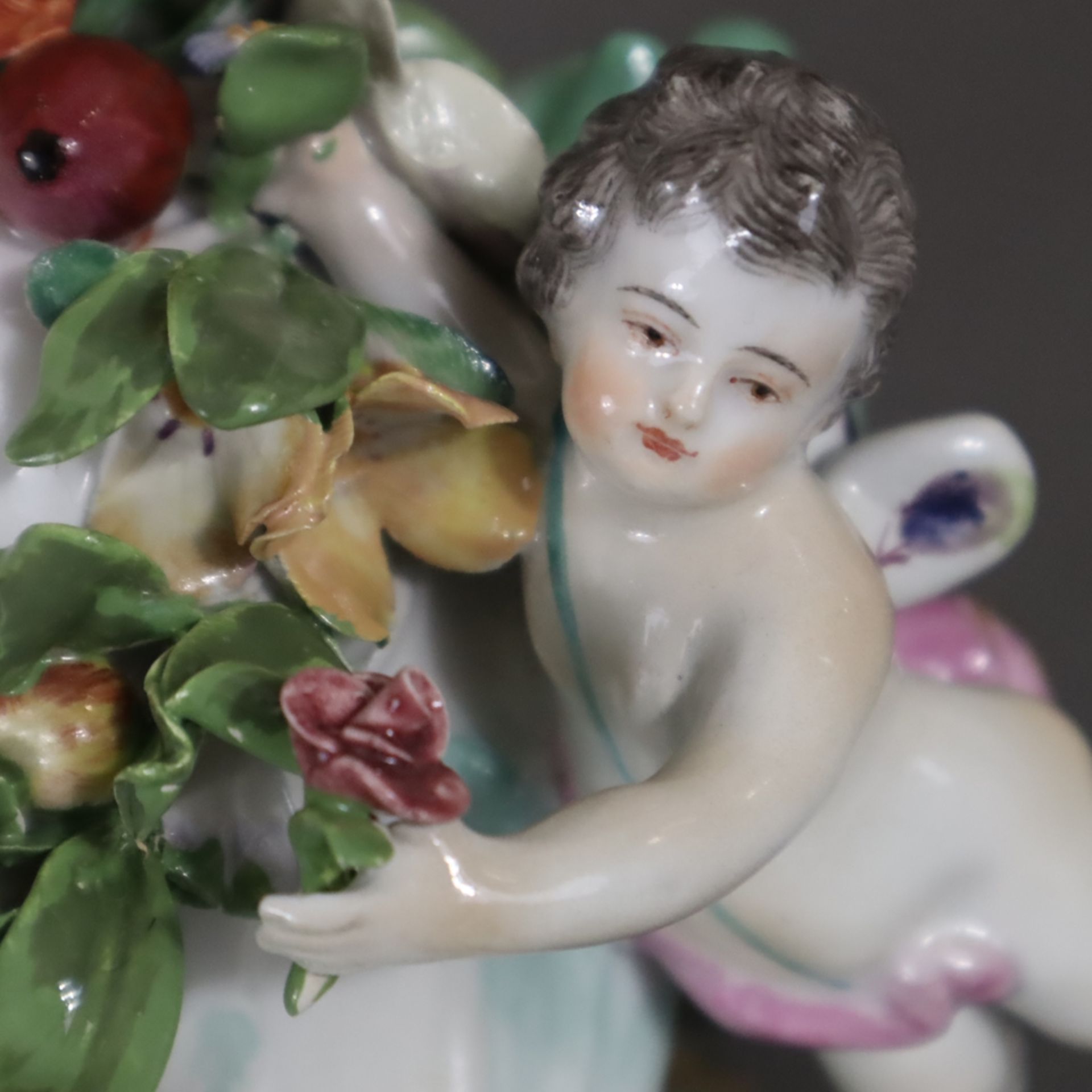 Potpourri-Vase mit Amoretten- Meissen, Knaufzeit, Entw.: J.J.Kändler (um 1760), unterglasurblaue Kn - Image 10 of 21