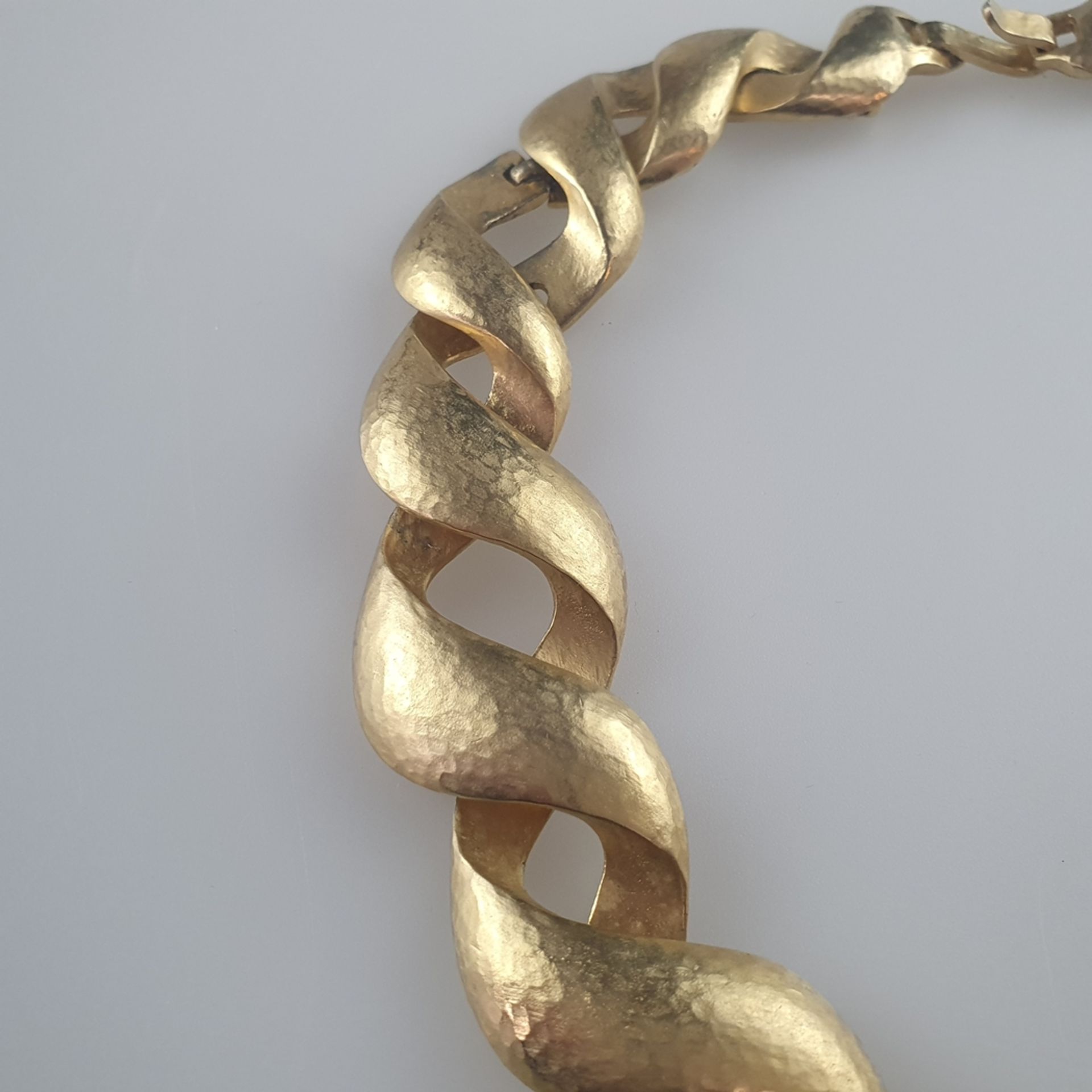 Vintage-Halsband im Dior-Stil - Modeschmuck, Flechtform mit angedeuteter Martelé-Oberfläche, Metall - Bild 4 aus 7