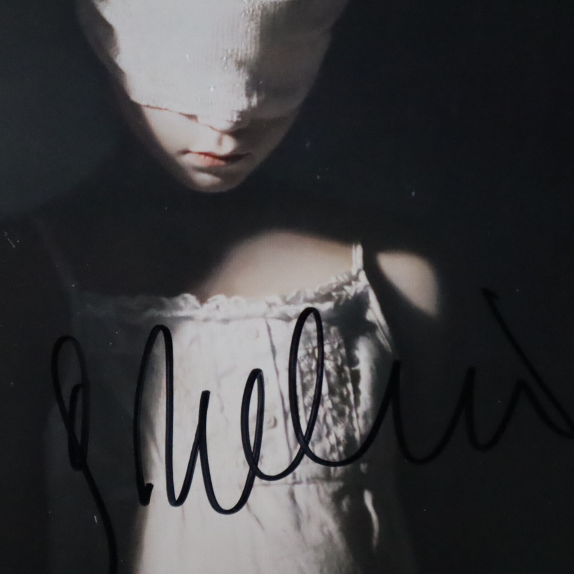 Helnwein, Gottfried (geb.1948 Wien) - "The Murmur of the Innocents 71" (2010), handsignierte Einlad - Bild 3 aus 4