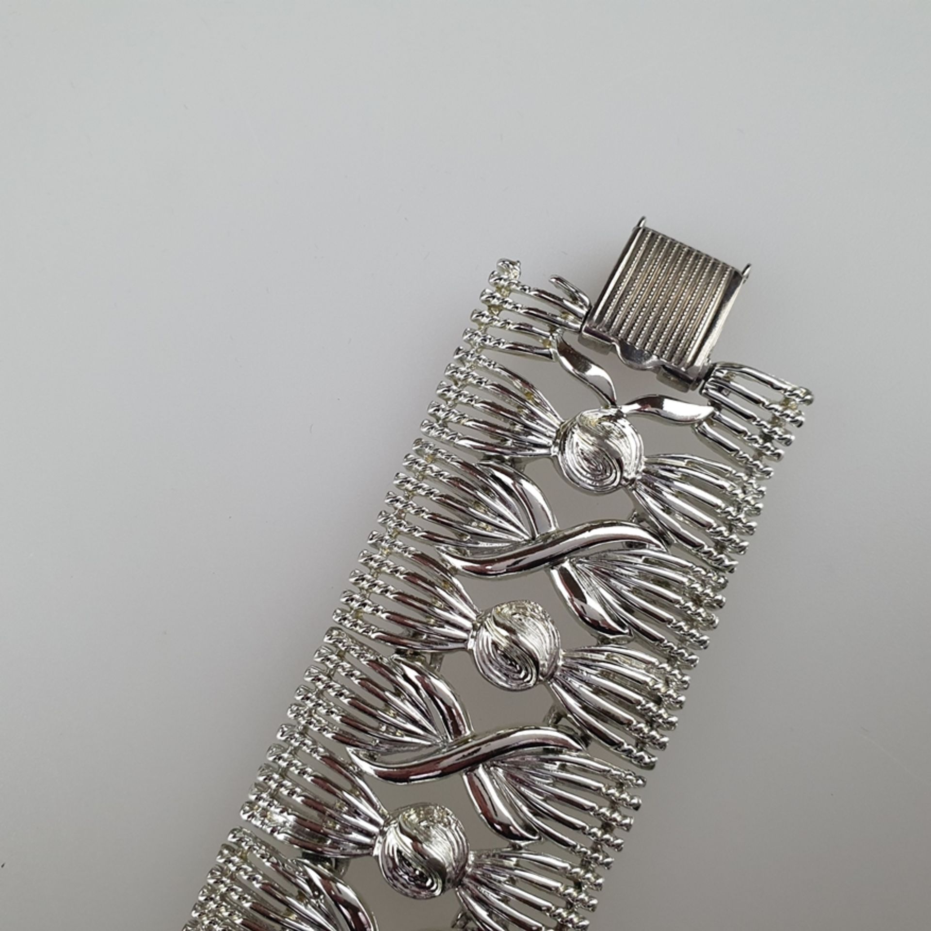 Ausgefallenes Vintage-Armband - CORO / USA, nach 1955, silberfarbenes Metall, bewegliche schleifena - Bild 3 aus 6