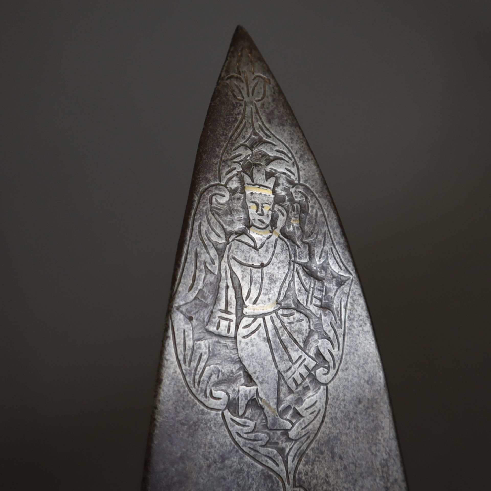 Tegha-Schwert - Mogul-Indien, 18./19. Jh., Eisen und vergoldete/tauschierte Bronze, breite und schw - Image 11 of 15