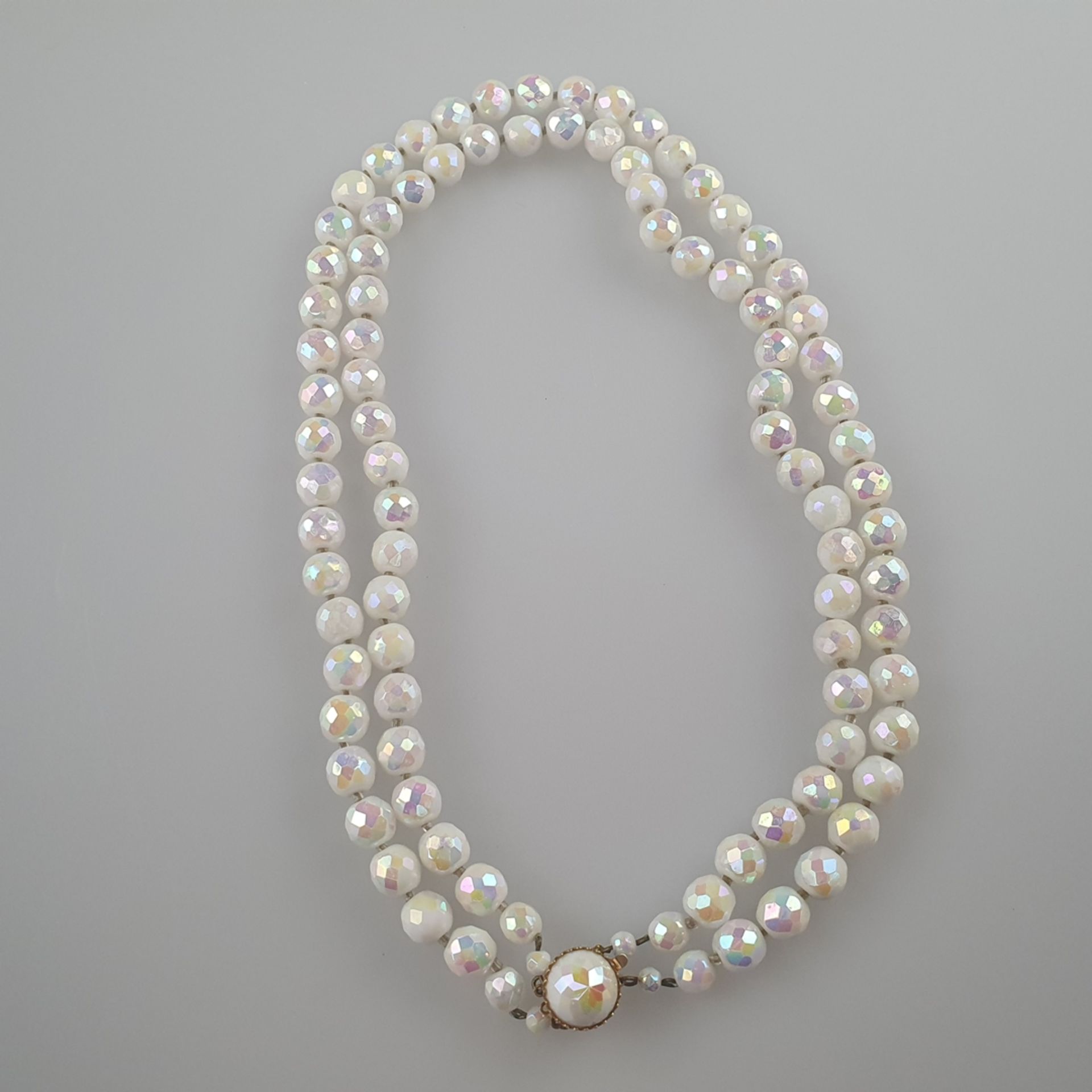 Vintage-Collier - Modeschmuck, 2-reihig mit Steckschließe, facettierte weiße Perlen mit Aurora Bore - Bild 3 aus 5