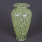 Ikora-Vase - WMF, Geislingen, Dekortechnik von Karl Wiedmann, dickwandiges Klarglas, zitronengelber