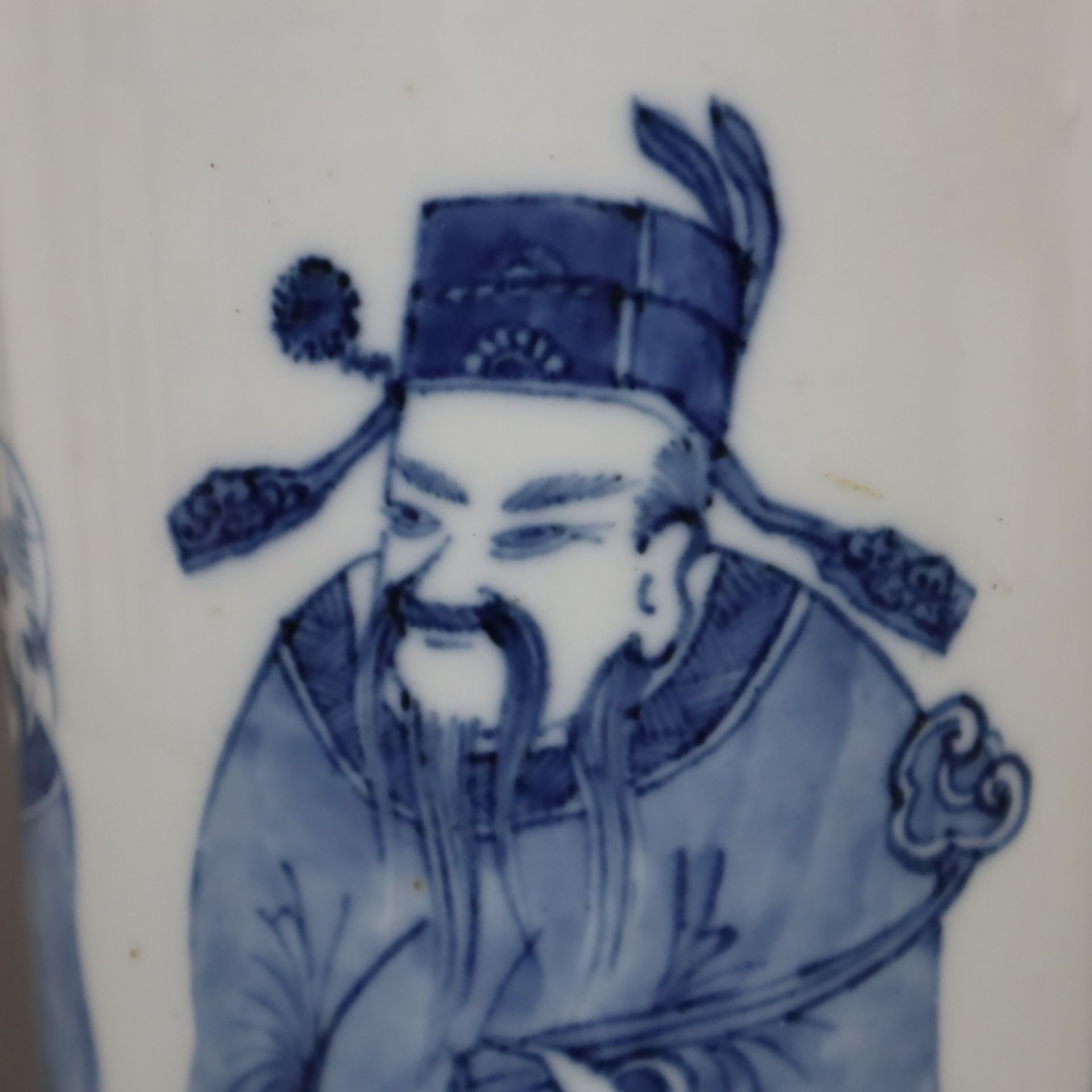 Hutstand - China, Porzellan, zylindrische Wandung, Dekor in Unterglasurblau mit den drei Glücksgött - Bild 3 aus 8