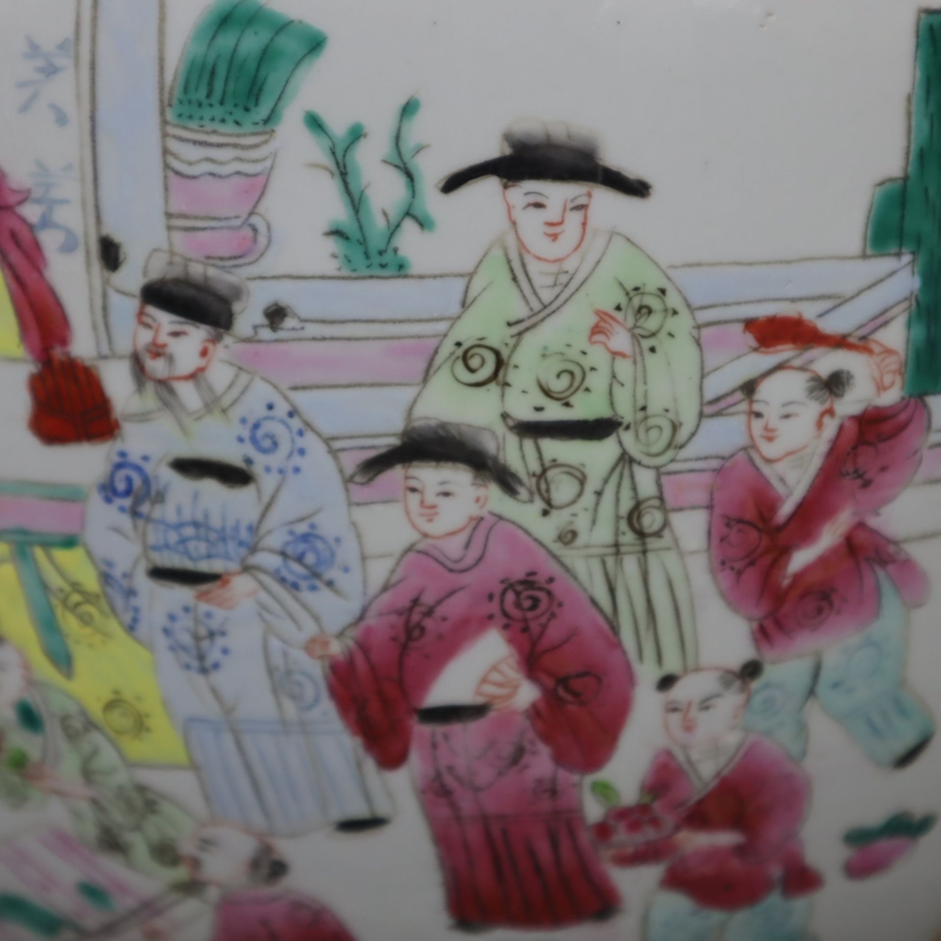 Fishbowl - China, 20.Jh., Porzellan, außen polychrom bemalt in Emailfarben der Famille Rose, in Res - Bild 10 aus 12