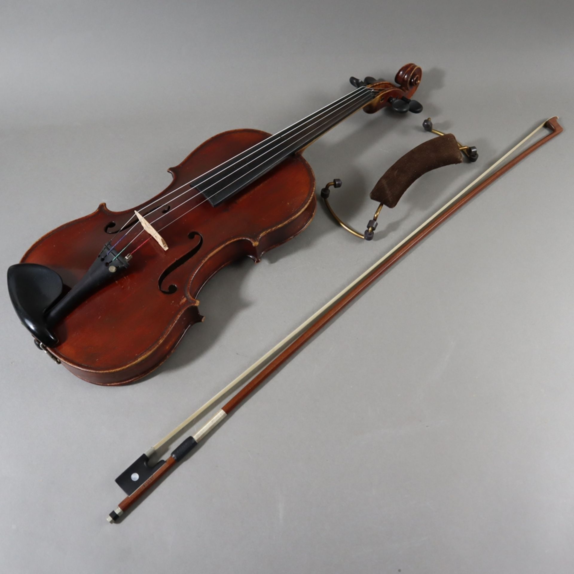 Geige - "Neuner und Hornsteiner", Mittenwald in Oberbayern, 1881, auf dem Etikett bezeichnet "Neune