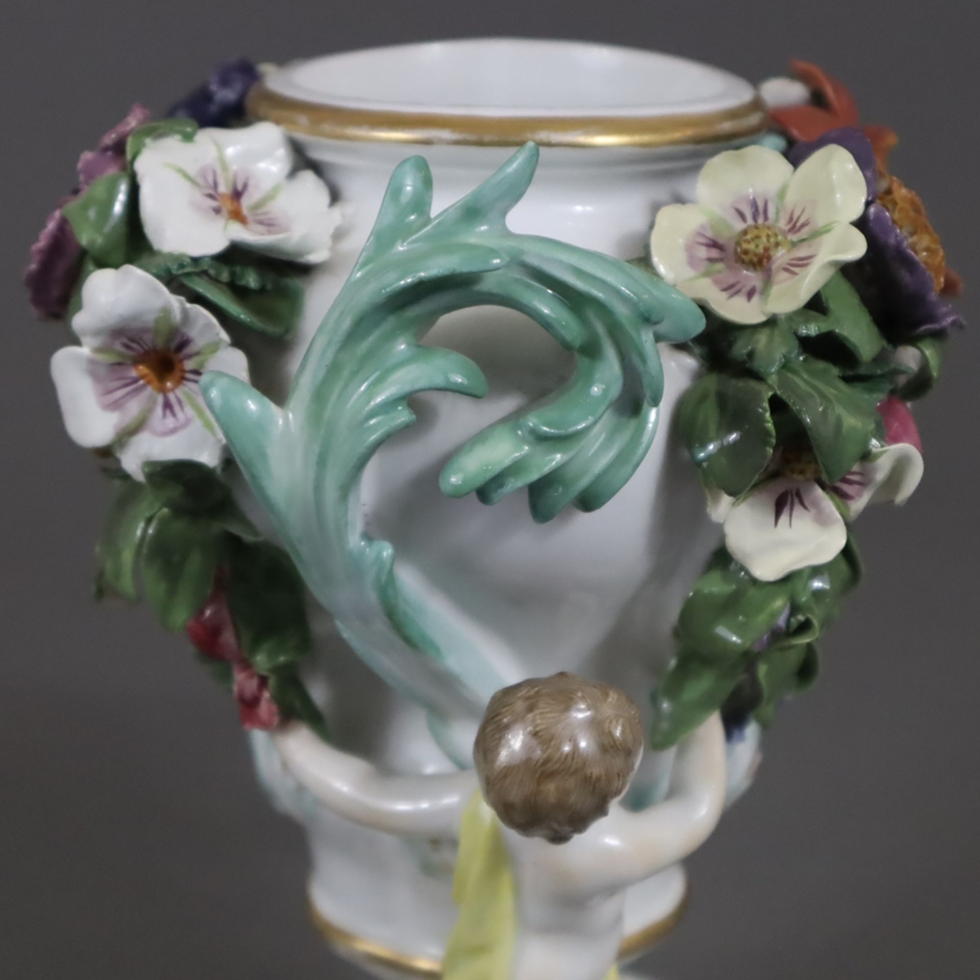 Potpourri-Vase mit Amoretten- Meissen, Knaufzeit, Entw.: J.J.Kändler (um 1760), unterglasurblaue Kn - Image 16 of 21