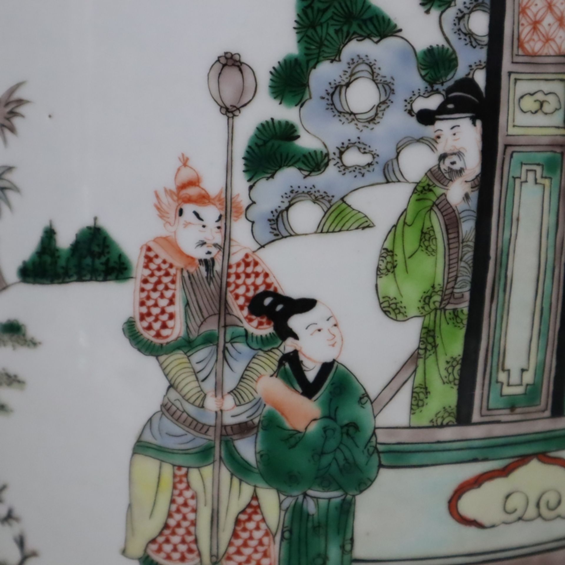 Rouleauvase im Kangxi-Stil - Porzellan. über rundem Standring zylindrischer Korpus mit abgesetzter  - Bild 6 aus 16