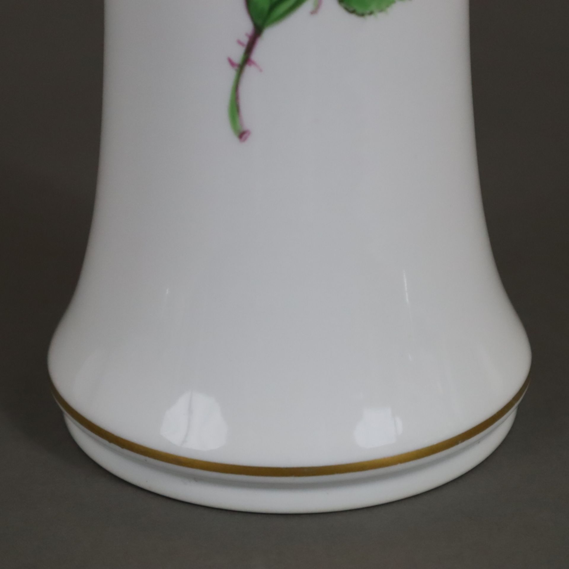 Vase - Meissen, Pfeifferzeit (1924-1934), Dekor "Rote Rose", Keulenform, Porzellan, polychrome flor - Bild 5 aus 7