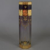 Jugendstil-Glasvase - Böhmen, um 1900, dickwandiges Klarglas, nach oben hin violett verlaufend, ach